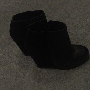DV Black Wedge Booties